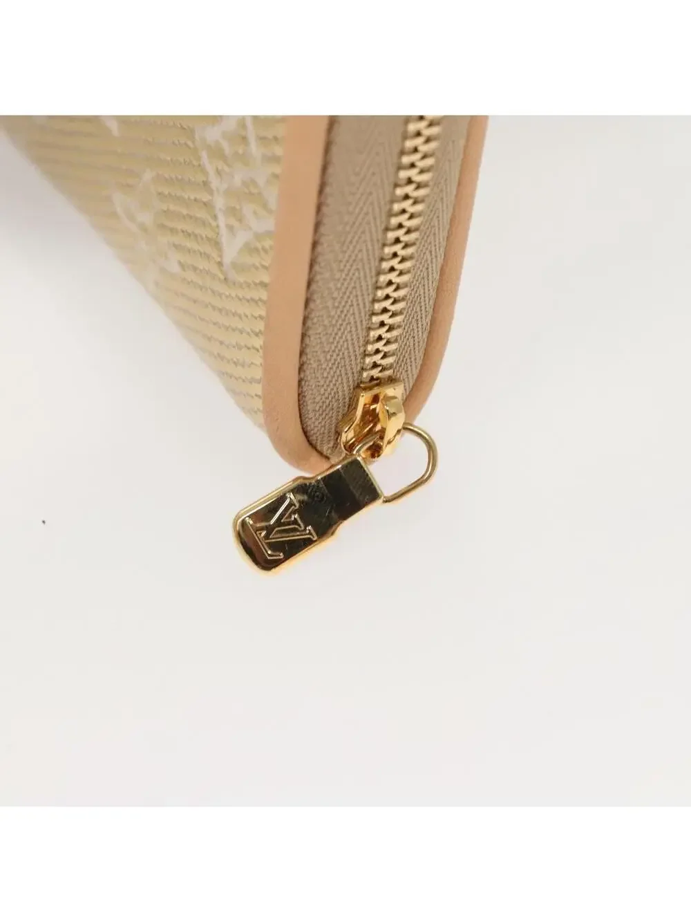 Louis Vuitton Laminated Jacquard Zippy #344156L86B